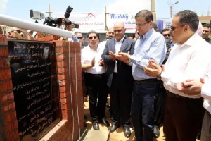 لتدعم صغار المربين بتوفير الروؤس المحسنة ذات الإنتاجية العالية وتوفير فرص العمل.. وزير الزراعة و محافظ الشرقية ورئيس البنك الزراعي يطلقون المرحلة الثانية من مبادرة "إحلم" لدعم صغار المربين بقرية التلين بمنيا القمح 38 - جريدة المساء