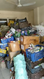 ألبان أطفال وكاتشب ومستحضرات تجميل.. محافظة الجيزة تضبط ١١ طنًا أدوية ومكملات غذائية وسلعا منتهية الصلاحية داخل مخزن في إمبابة 43 - جريدة المساء