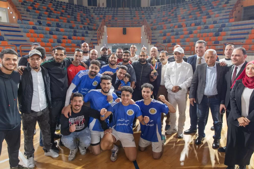 "الشعب الجمهوري" يواصل فعاليات بطولة كرة القدم.. و "الإسكندرية" تحصد لقب القطاع السادس 17 - جريدة المساء