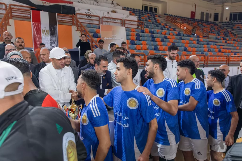 "الشعب الجمهوري" يواصل فعاليات بطولة كرة القدم.. و "الإسكندرية" تحصد لقب القطاع السادس 27 - جريدة المساء