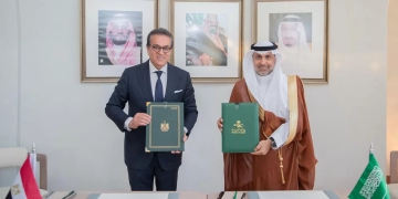 وزير الصحة فى زيارته للسعودية:استئناف وتعزيز تدفق المساعدات الموجهة للشعب الفلسطيني يعكس وحدة الشعوب وتفاعلها مع القضايا الإنسانية 1 - جريدة المساء