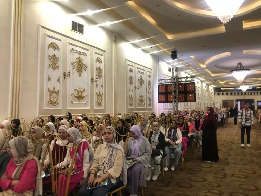 "الشعب الجمهوري" بنجع حمادي يختتم معسكر مراجعات الثانوية العامة بحضور 1000 طالب وطالبة 79 - جريدة المساء