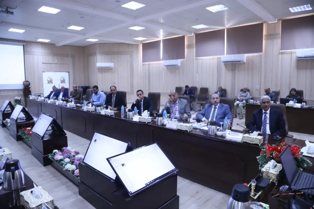 تحول رقمي شامل لملفات العاملين بجامعة جنوب الوادي 21 - جريدة المساء