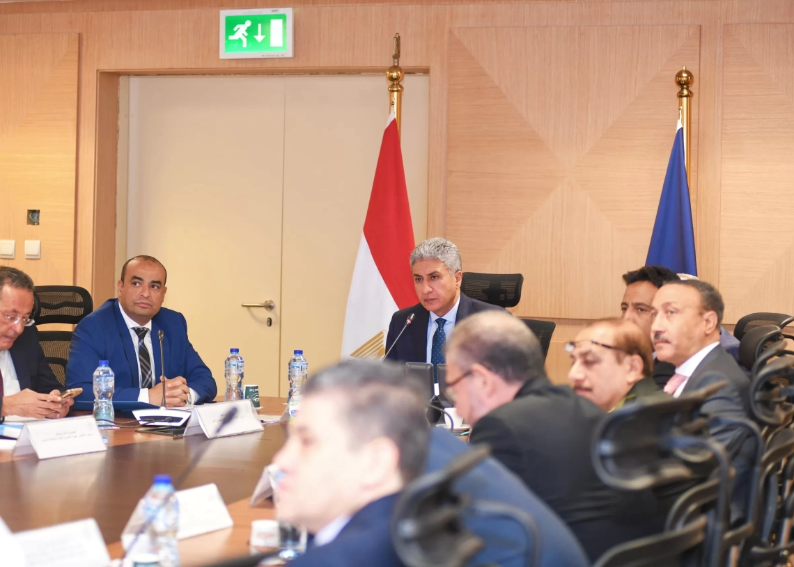 فتحى فى اجتماع "المجلس الأعلى " : تحسين التجربة السياحية بالمواقع الأثرية.. أولوية عاجلة.. زيادة 19% فى حركة الزائرين ..رفع مكافأة نهاية الخدمة للعاملين بالآثار 19 - جريدة المساء