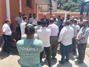 نائب محافظ الجيزة يتفقد الوحدة المحلية لقرية المنوات بأبو النمرس: وصلات الصرف المنزلية قريبا 43 - جريدة المساء