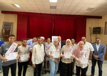 تعليم قنا يكرم طلاب قفط الثانوية لحصولهم على ثالث الجمهورية في مسابقة أوائل الطلبة 16 - جريدة المساء