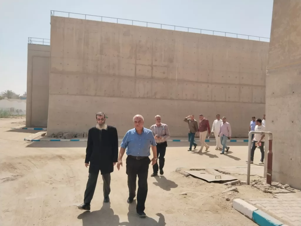 رئيس شركة مياه البحر الأحمر يتفقد فرع الكريمات ويؤكد على تأمين وصول المياه للمواطنين 7 - جريدة المساء
