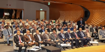 رئيس الهيئة القومية للبريد تعد العاملين بزيادة بدل عمل أيام الإجازات الرسمية و المكافآت وربط الحافز بالإنتاج 1 - جريدة المساء