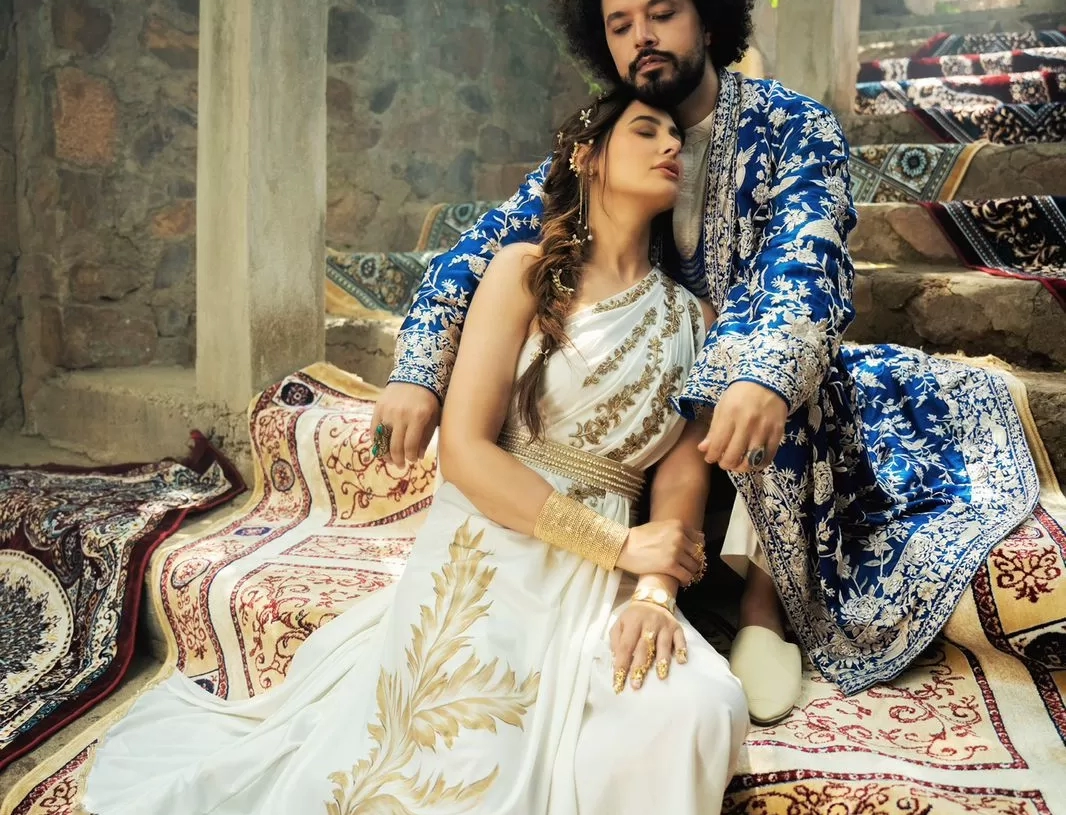 عبد الفتاح جريني يثير حيرة جمهوره بصورة مع نجوم بوليوود 19 - جريدة المساء