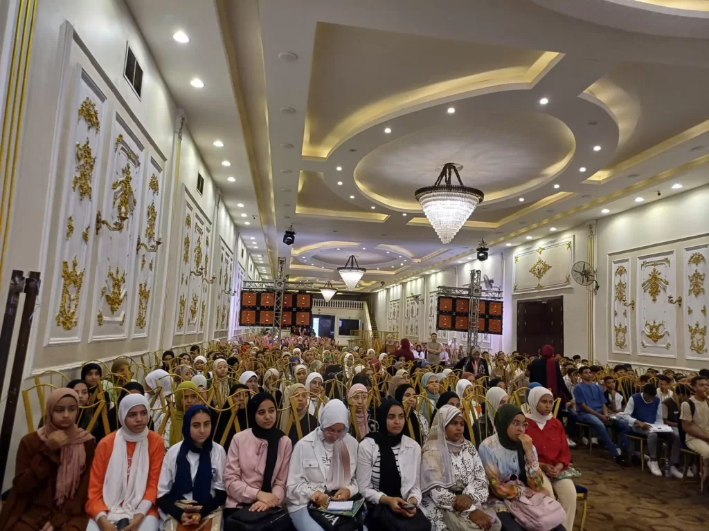 "الشعب الجمهوري" بنجع حمادي يختتم معسكر مراجعات الثانوية العامة بحضور 1000 طالب وطالبة 71 - جريدة المساء