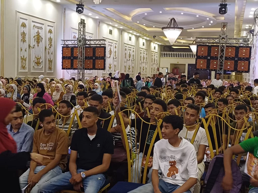 "الشعب الجمهوري" بنجع حمادي يختتم معسكر مراجعات الثانوية العامة بحضور 1000 طالب وطالبة 83 - جريدة المساء