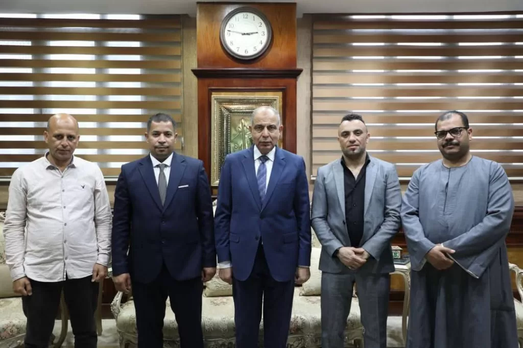 محافظ المنيا: إضافة 10 ميكروباصات جديدة لقرى مركز ملوى ضمن المبادرة المجتمعية لدعم منظومة النقل 19 - جريدة المساء