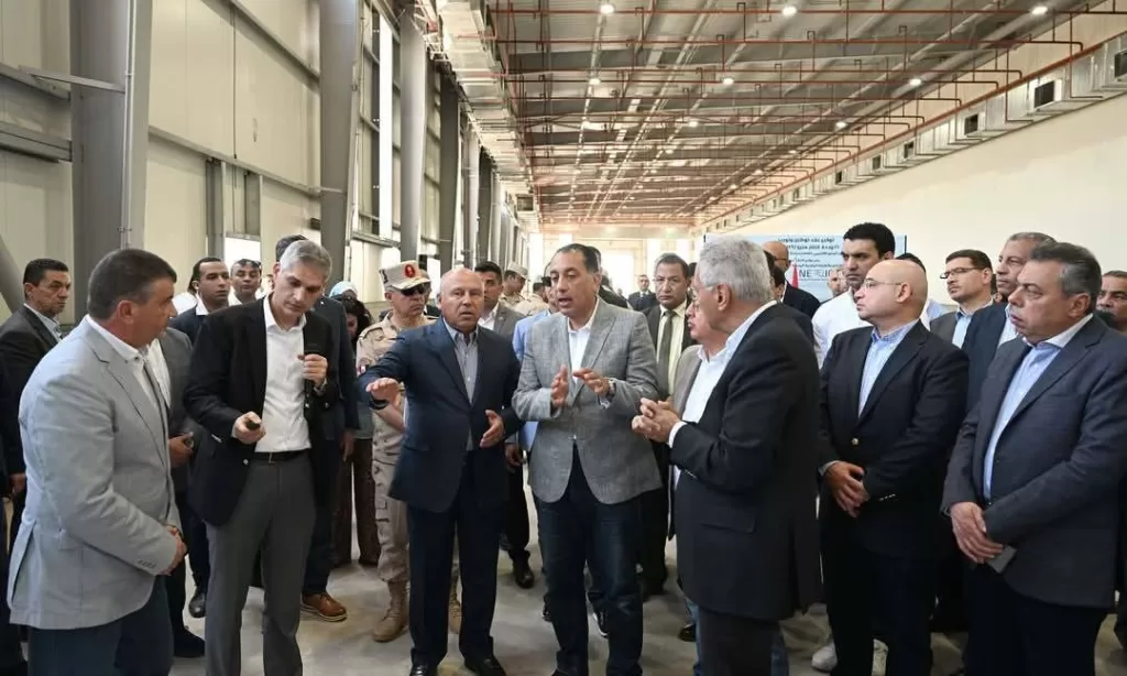 من بورسعيد إلى العالمية: مصر تبدأ تصنيع القطارات وتؤسس أكبر محطة لوجستية للسيارات 23 - جريدة المساء