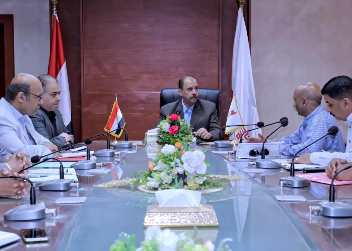 طرق سوهاج على خريطة التطوير: المحافظ يضع جدولًا زمنيًا للرصف ويطلق مشروعات جديدة 19 - جريدة المساء