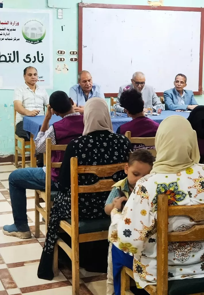 البروتوكول والإتيكيت.. ندوة توعوية لنادي تطوع عزبة حامد بقنا 21 - جريدة المساء