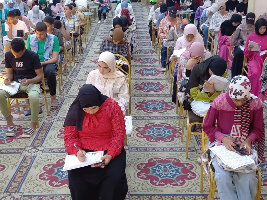 "مستقبل وطن" ينظم قافلة تعليمية بقوص لدعم طلاب الثانوية العامة بمشاركة 500 طالب وطالبة 49 - جريدة المساء