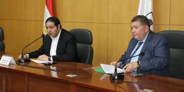 نائب محافظ بني سويف يبحث آليات تسهيل إصدار تراخيص المحال التجارية للنهوض بالمشروعات الصغيرة 1 - جريدة المساء