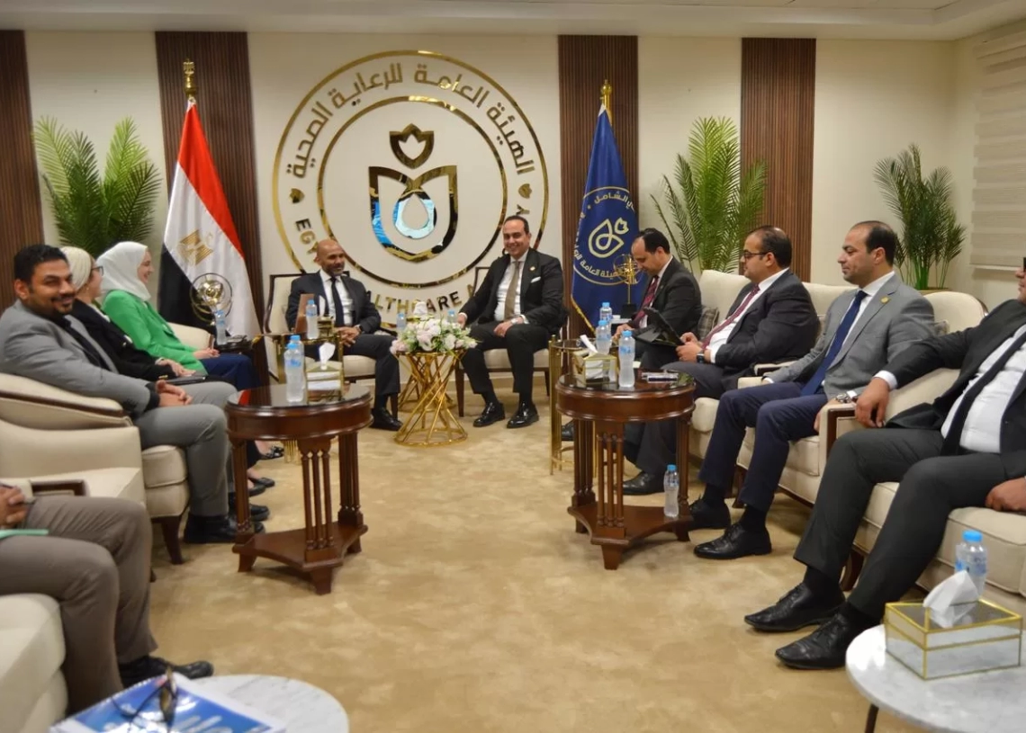 رئيس هيئة الرعاية الصحية: الاتفاق مع مؤسسة حلول الصحة المتقدمه (AHS) على تنفيذ برنامج تدريبي لتأهيل القيادات التنفيذية بالمنشأت الصحية التابعة للهيئة 19 - جريدة المساء