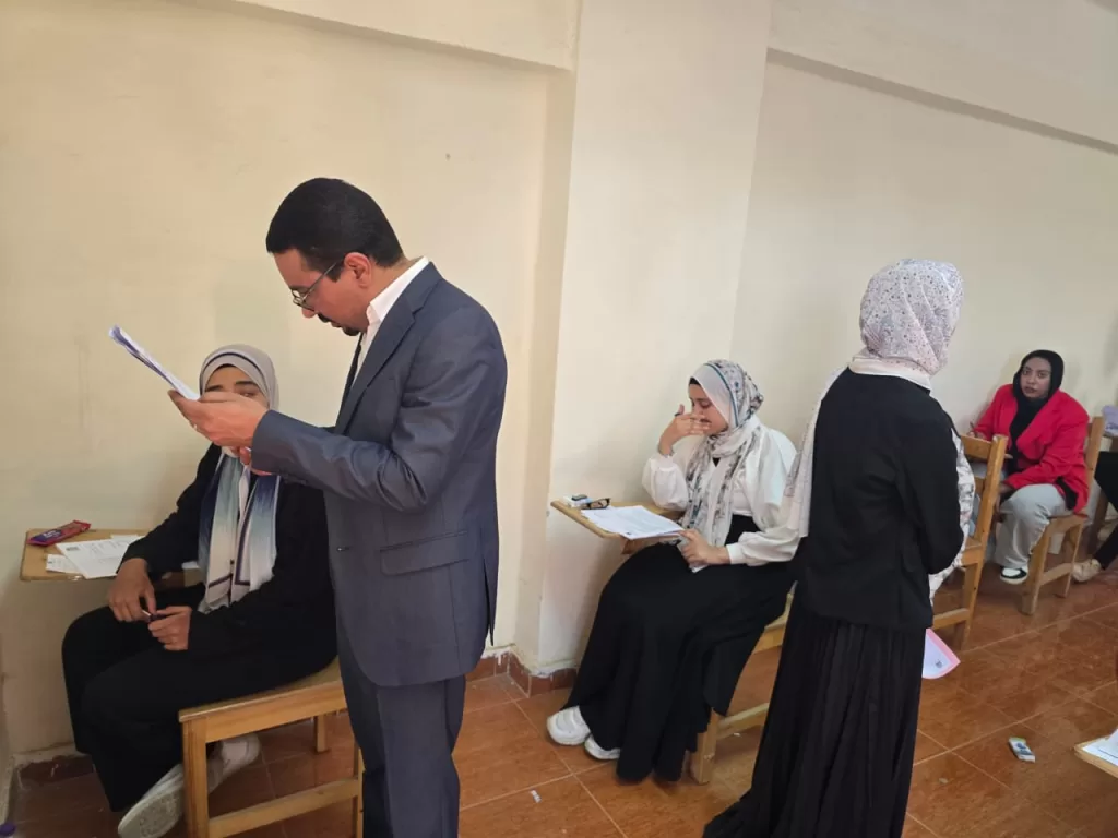 بدء امتحانات الفصل الدراسي الثاني بالمعهد الفني الصحي بقنا 26 - جريدة المساء بدء امتحانات الفصل الدراسي الثاني بالمعهد الفني الصحي بقنا 25 - جريدة المساء