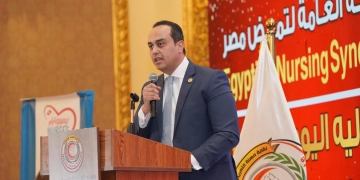 رئيس هيئة الرعاية الصحية فى اليوم العالمي للتمريض : التمريض كان سببا رئيسيا فى نجاح المشروعات الصحيةوتطوير منظومة التأمين الصحي الشامل 1 - جريدة المساء