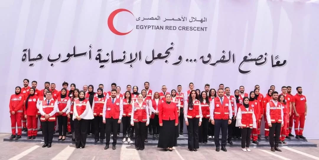 قومى المرأة مهنئا السيدة انتصار السيسي بالرئاسة الشرفية لجمعية الهلال الأحمر المصري المستشارة أمل عمار: دعم قرينة الرئيس المتواصل لهذا الدور الإنساني المتميز يعزز قيم التراحم والتضامن ويرسخ ثقافة العمل التطوعي والخيري 17 - جريدة المساء