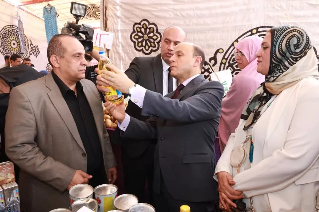 محافظ كفرالشيخ يفتتح سوق «اليوم الواحد» للسلع الغذائية والاستهلاكية ببيلا 22 - جريدة المساء