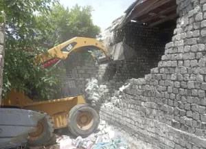 إزالة ٢١ حالة تعد بالبناء المخالف علي الأراضي الزراعية ب قري الجيزة 37 - جريدة المساء