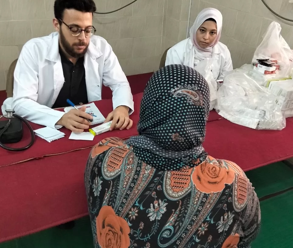 قوافل طبية وخدمية شاملة لمواطني عزبة المهاجرين بحي المنتزه أول 19 - جريدة المساء