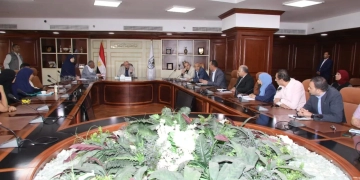 محافظ بني سويف يناقش شكاوى ومطالب بعض القرى في قطاع الصرف الصحي 1 - جريدة المساء