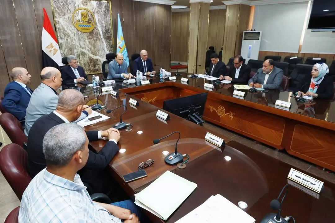 محافظ كفر الشيخ يبحث مع رئيس هيئة الأوقاف استثمار أراضي الهيئة في مشروعات تنموية وخدمية 21 - جريدة المساء