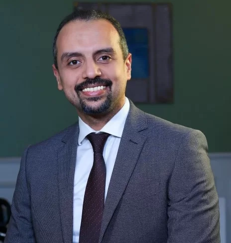 طبيب مصري ينجح في استئصال 121 ورمًا ليفيًا من رحم شابة سودانية دون استئصاله 17 - جريدة المساء