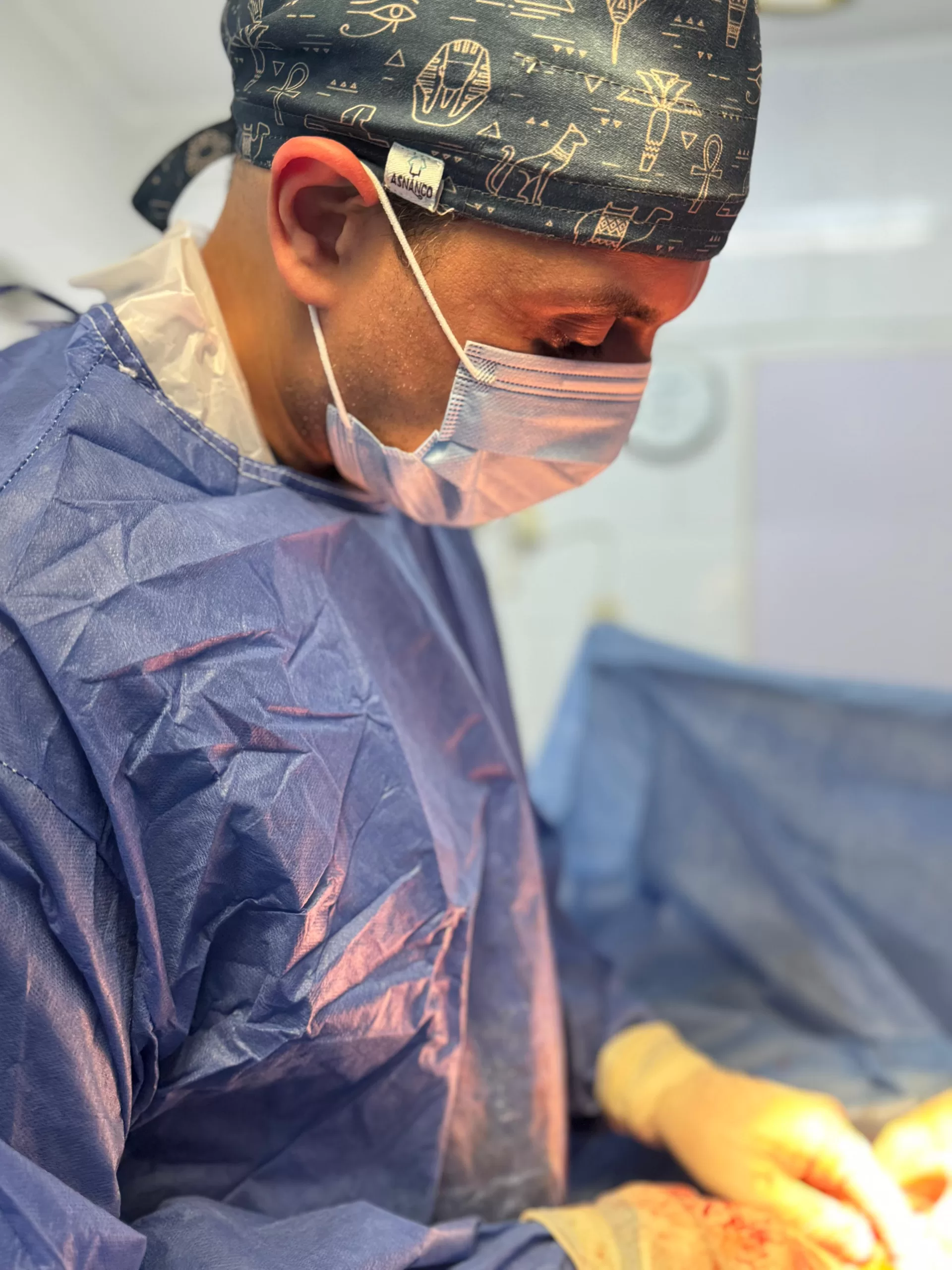 طبيب مصري ينجح في استئصال 121 ورمًا ليفيًا من رحم شابة سودانية دون استئصاله 21 - جريدة المساء