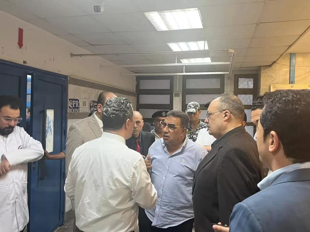 محافظ الدقهلية يبعث بخالص التعازي لأسر المتوفين… ويتفقد المصابين في حادث حريق قرية أبو زاهر بمركز شربين بالمستشفى الدولي بالمنصورة 19 - جريدة المساء