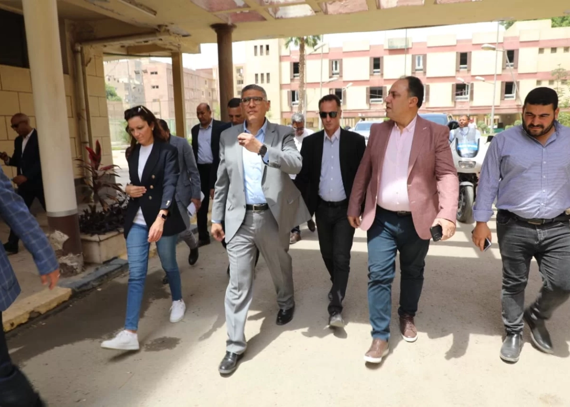 بالصور-محافظ الجيزة يتفقد أعمال رفع كفاءة منشآت مدينة الطلبة بالعجوزة 20 - جريدة المساء بالصور-محافظ الجيزة يتفقد أعمال رفع كفاءة منشآت مدينة الطلبة بالعجوزة 19 - جريدة المساء
