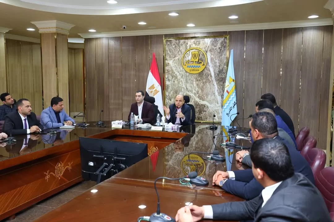 في حوار صريح مع الشباب.. محافظ كفر الشيخ: لن نبني المستقبل بدونكم 19 - جريدة المساء