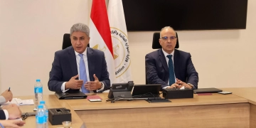 وزيرا السياحة والرى يبحثان إجراءات تسهيل تراخيص المشروعات السياحية.. المتعلقة بالمجارى المائية شريف فتحى : إزالة أى معوقات تواجه المستثمرين بالمناطق النيلية.. سويلم : تقديم كافة أشكال الدعم .. وفقاً للإشتراطات والقوانين المنظمة 1 - جريدة المساء