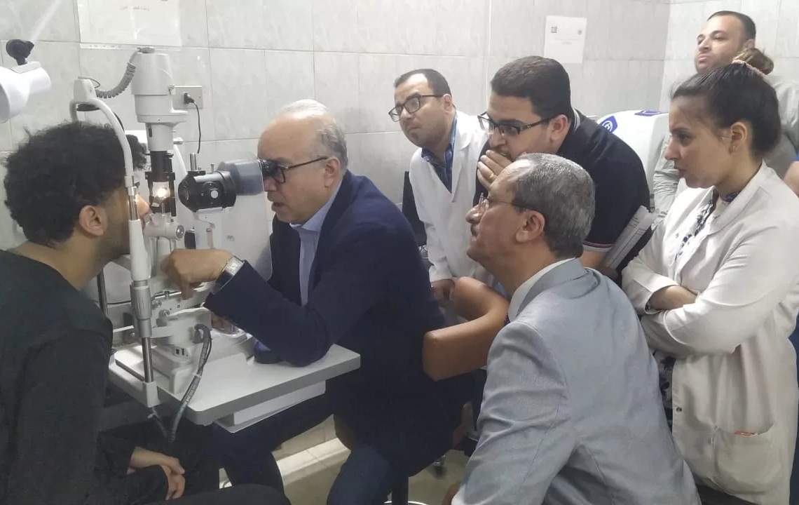 الصحة: رئيس قسم المياه الزرقاء بجامعة جنيف القي محاضرات علمية لأطباء العيون بمستشفى رمد أسيوط 18 - جريدة المساء