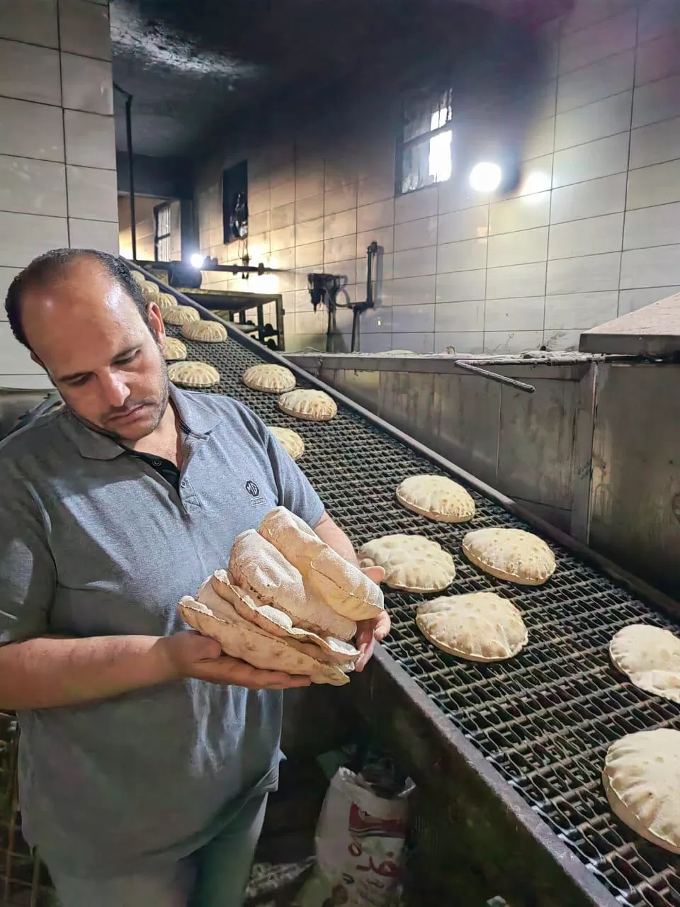 ضبط أكثر من 25 طنًّا من الدقيق واللحوم والدواجن والمخللات والملح غير المطابقة للمواصفات في الدقهلية 23 - جريدة المساء