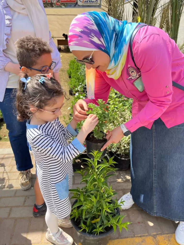 "بصيرة": زيارات ميدانية لمعرض زهور الربيع لدمج المكفوفين وضعاف البصر في المجتمع 27 - جريدة المساء