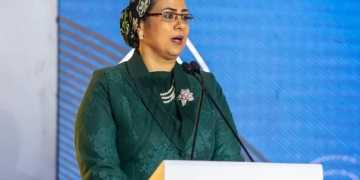 أمل عمار في ختام مشروع معالجة الدوافع الاقتصادية للهجرة غير الشرعية : نخلد خطوات نساء مصريات قررن أن يصنعن أثرا مختلفا في واقعهن وفي قُراهن 2 - جريدة المساء أمل عمار في ختام مشروع معالجة الدوافع الاقتصادية للهجرة غير الشرعية : نخلد خطوات نساء مصريات قررن أن يصنعن أثرا مختلفا في واقعهن وفي قُراهن 1 - جريدة المساء