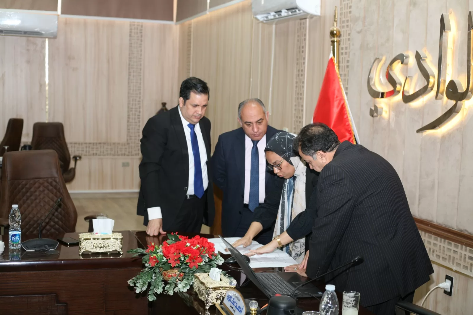 رئيس جامعة جنوب الوادي يناقش التعاون المشترك مع مؤسسة "إنروت" للتنمية 23 - جريدة المساء