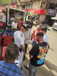 غلق وتشميع مطعم برجر يُدار بدون ترخيص بفيصل (صور) 39 - جريدة المساء