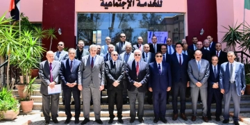 وزير التعليم العالي ومحافظ الدقهلية يشهدان اجتماع المجلس الأعلى للمعاهد العليا بأكاديمية الدلتا بالمنصورة 1 - جريدة المساء