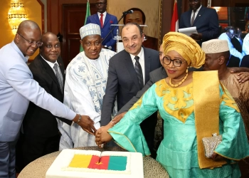 نيابة عن رئيس مجلس الوزراء..وزير قطاع الأعمال العام يشارك في احتفال سفارة الكاميرون بالقاهرة بالعيد الوطني 25 - جريدة المساء