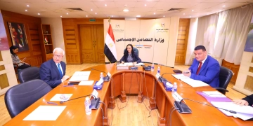"مايا مرسي" تترأس اجتماع مجلس أمناء "التكافل الاجتماعي" وتستعرض نتائج الدعم للفئات الأولى بالرعاية 1 - جريدة المساء