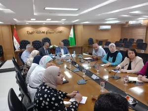من المناطق غير المخططة.. نائب محافظ الجيزة يناقش تطوير منطقة عزبة الصفيح بأبو رواش 17 - جريدة المساء