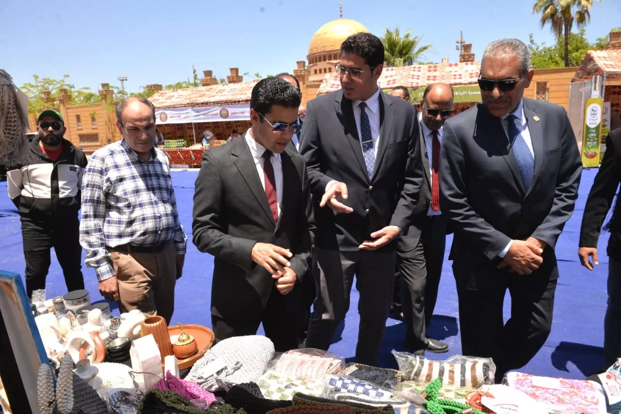 "كنوز مطروح" تضيء المنصورة: تعاون ثقافي واقتصادي بين محافظتي مطروح والدقهلية 21 - جريدة المساء