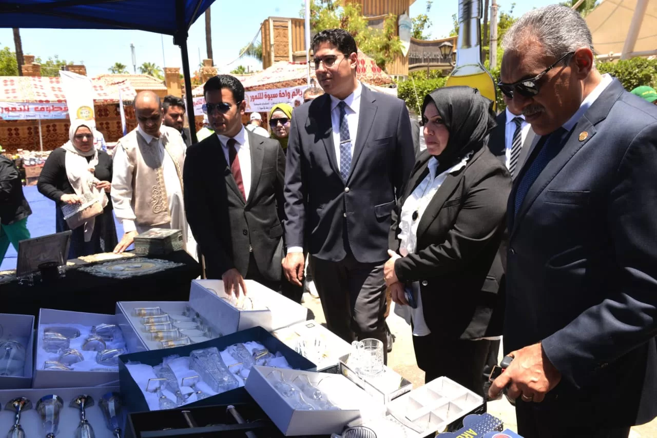 "كنوز مطروح" تضيء المنصورة: تعاون ثقافي واقتصادي بين محافظتي مطروح والدقهلية 25 - جريدة المساء