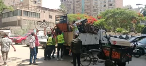 بالصور.. إزالة إشغالات لباعة جائلين ومقاهي مخالفة خلال حملة مكبرة بالدقي 43 - جريدة المساء