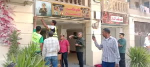 بالصور.. إزالة إشغالات لباعة جائلين ومقاهي مخالفة خلال حملة مكبرة بالدقي 45 - جريدة المساء